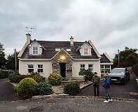 13: 2025_10_12_18_49_Annette