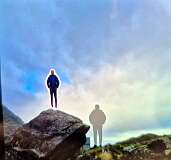 292: 2025_10_15_12_16_Maik